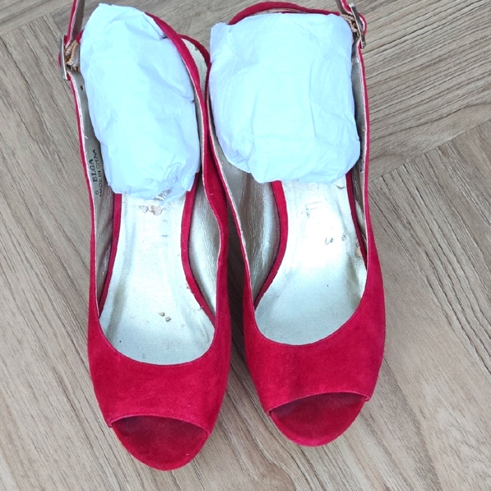 Sacha London Red Peep-Toe Suede Heels 8